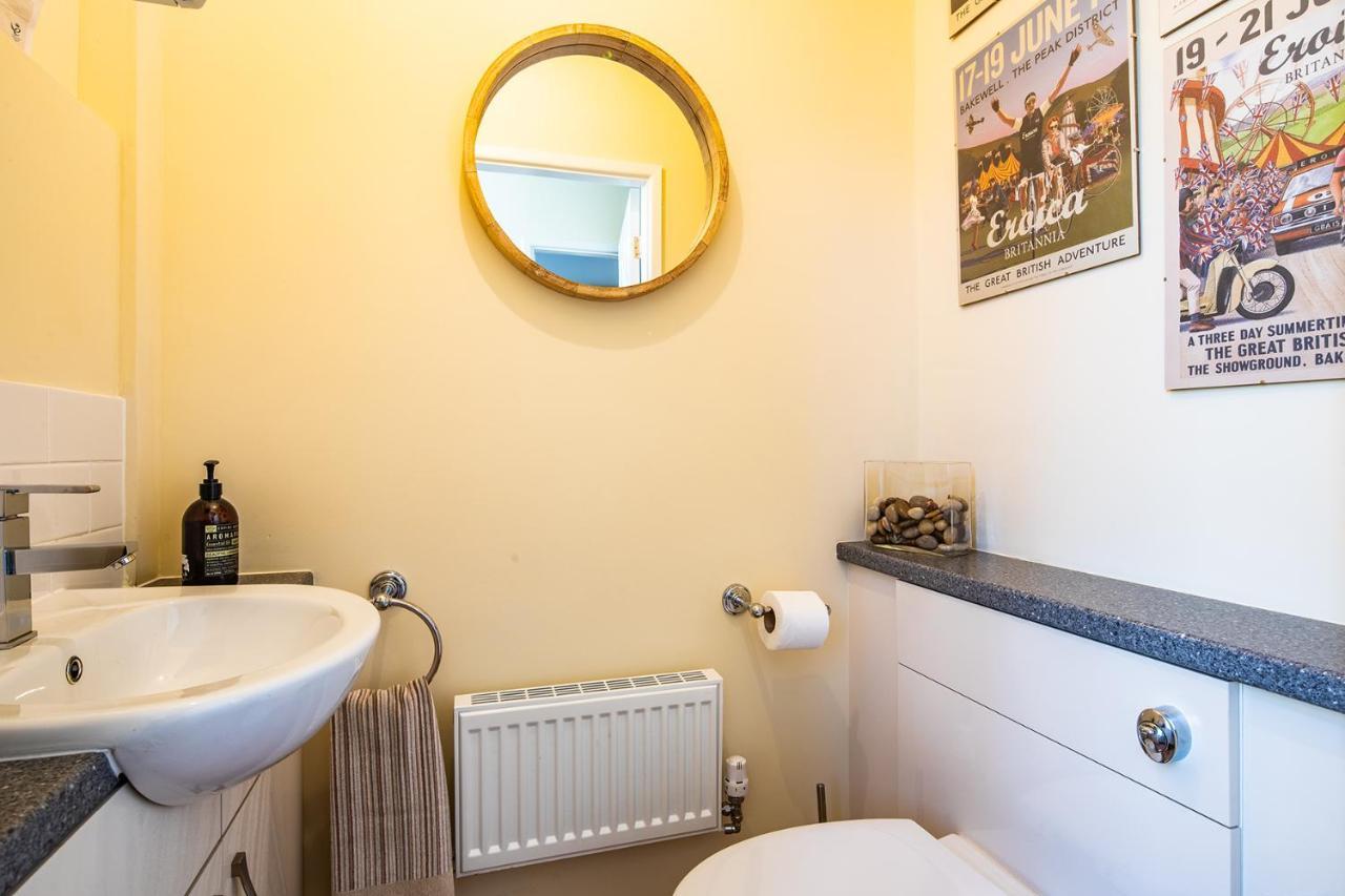 Buxton Centre Cosy Cottage With Free Secure Parking Экстерьер фото