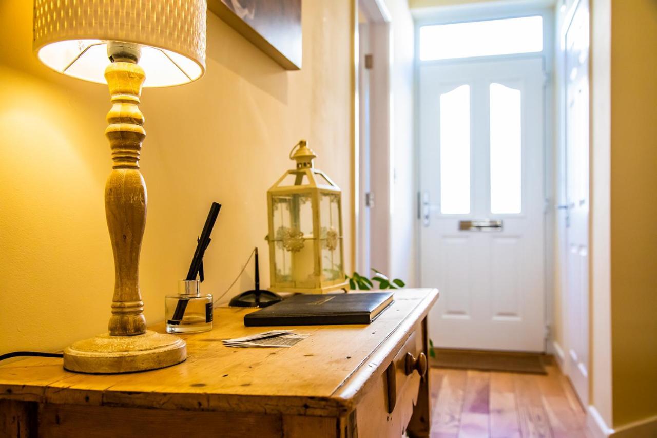 Buxton Centre Cosy Cottage With Free Secure Parking Экстерьер фото