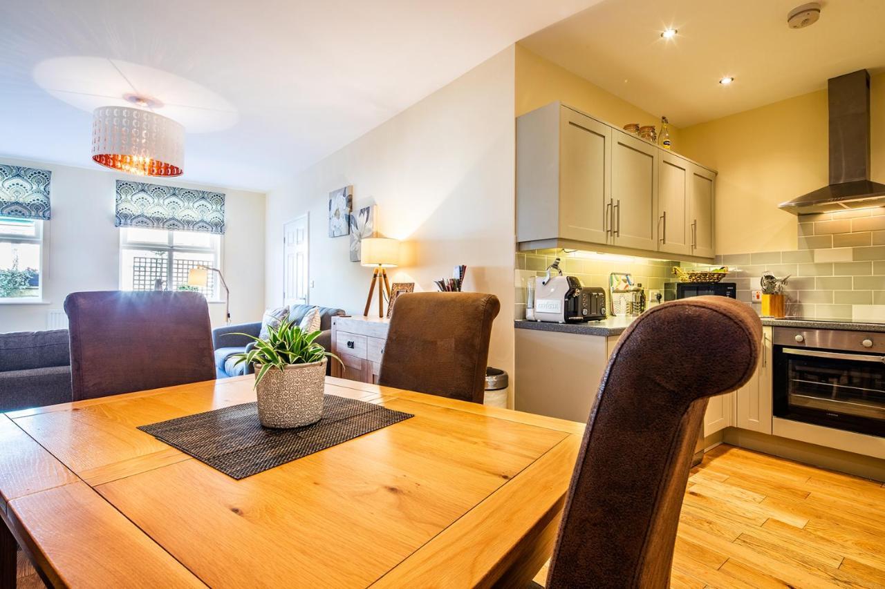 Buxton Centre Cosy Cottage With Free Secure Parking Экстерьер фото